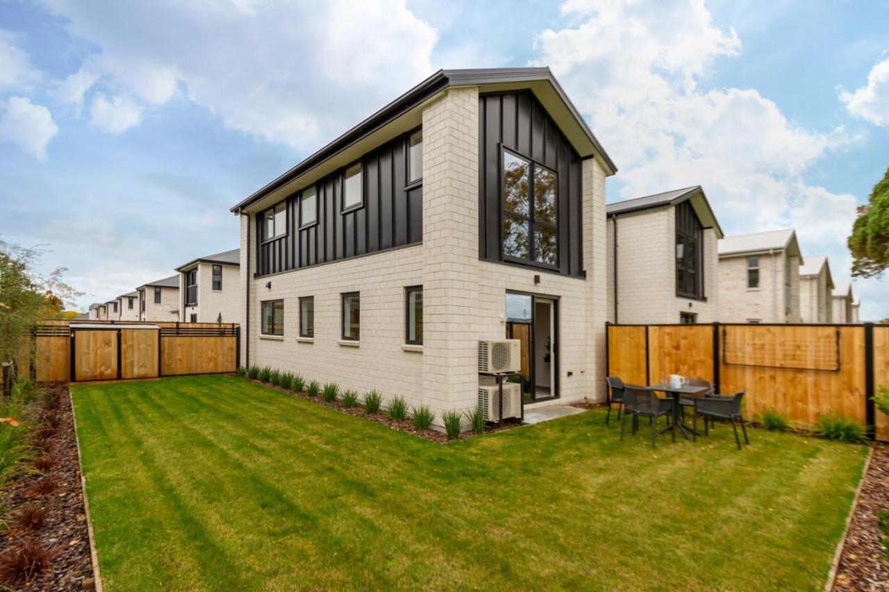 Peaceful Park View Townhouse 2 Bed W/Carpark Apartment Крайстчърч Екстериор снимка
