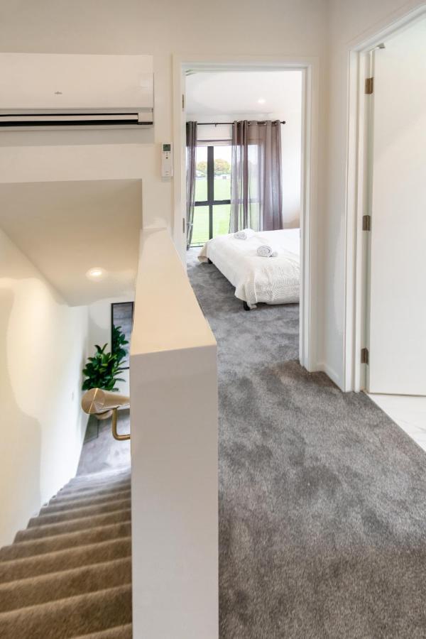 Peaceful Park View Townhouse 2 Bed W/Carpark Apartment Крайстчърч Екстериор снимка